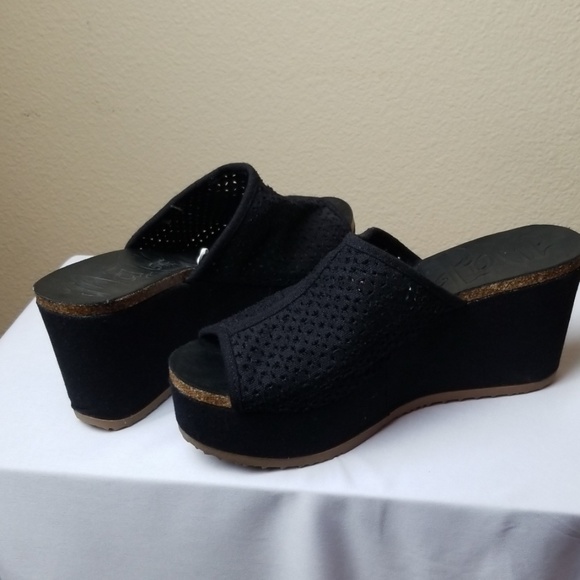 Wedges - Picture 4 of 4